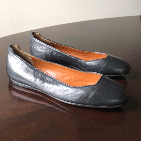 Calvin Klein Collection 7M Light Weight Flats